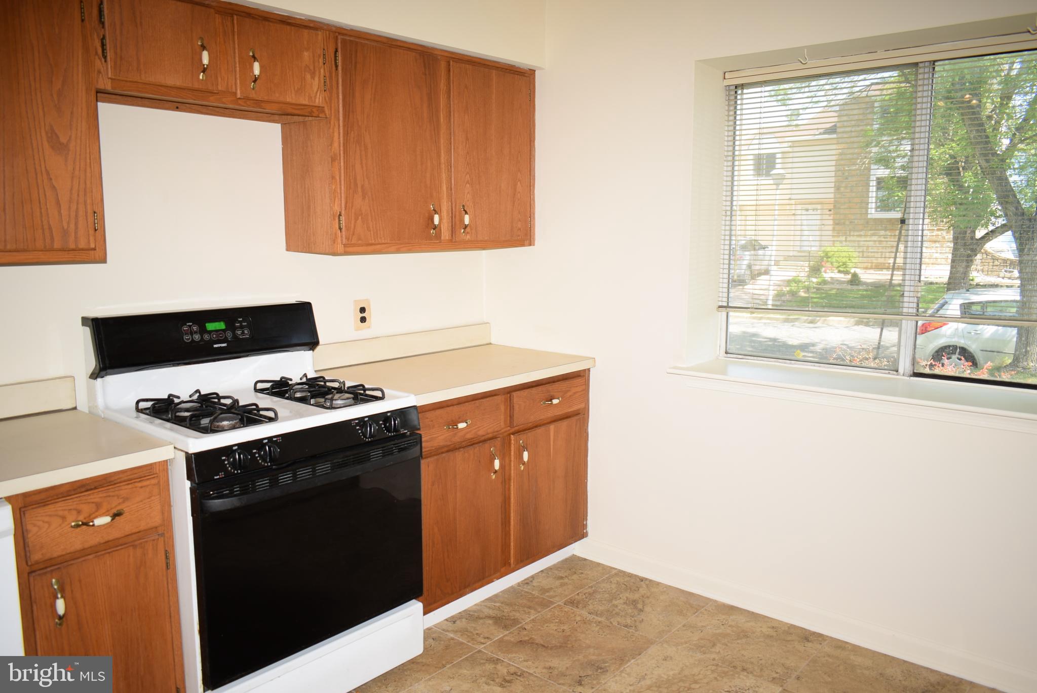 69 Allison Road Hightstown, NJ 08520 - Photo 14 of 34 Gallery Image 14
