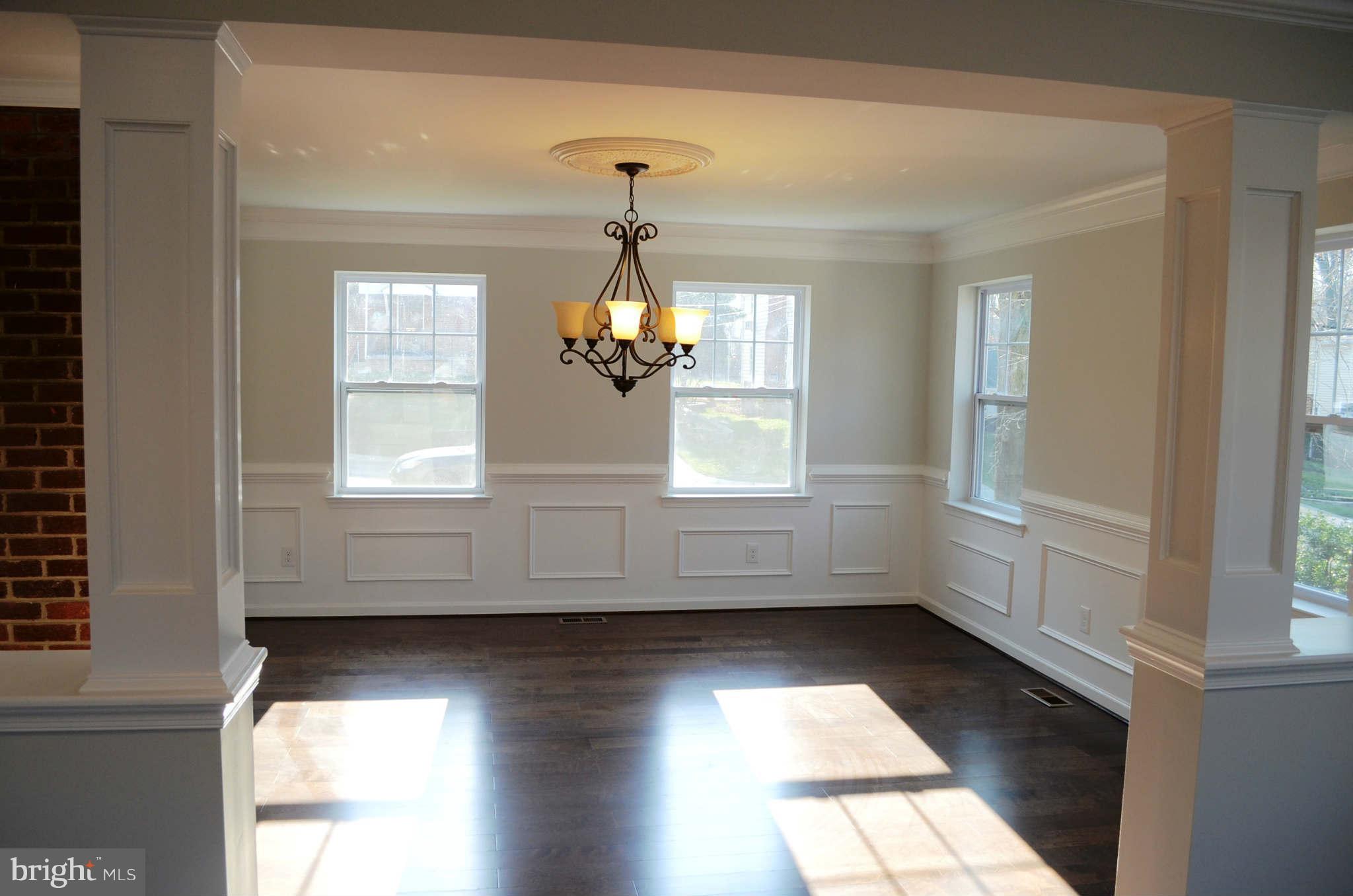 9931 Woodburn Road Silver Spring, MD 20901 - Photo 5 of 27 Dining Room