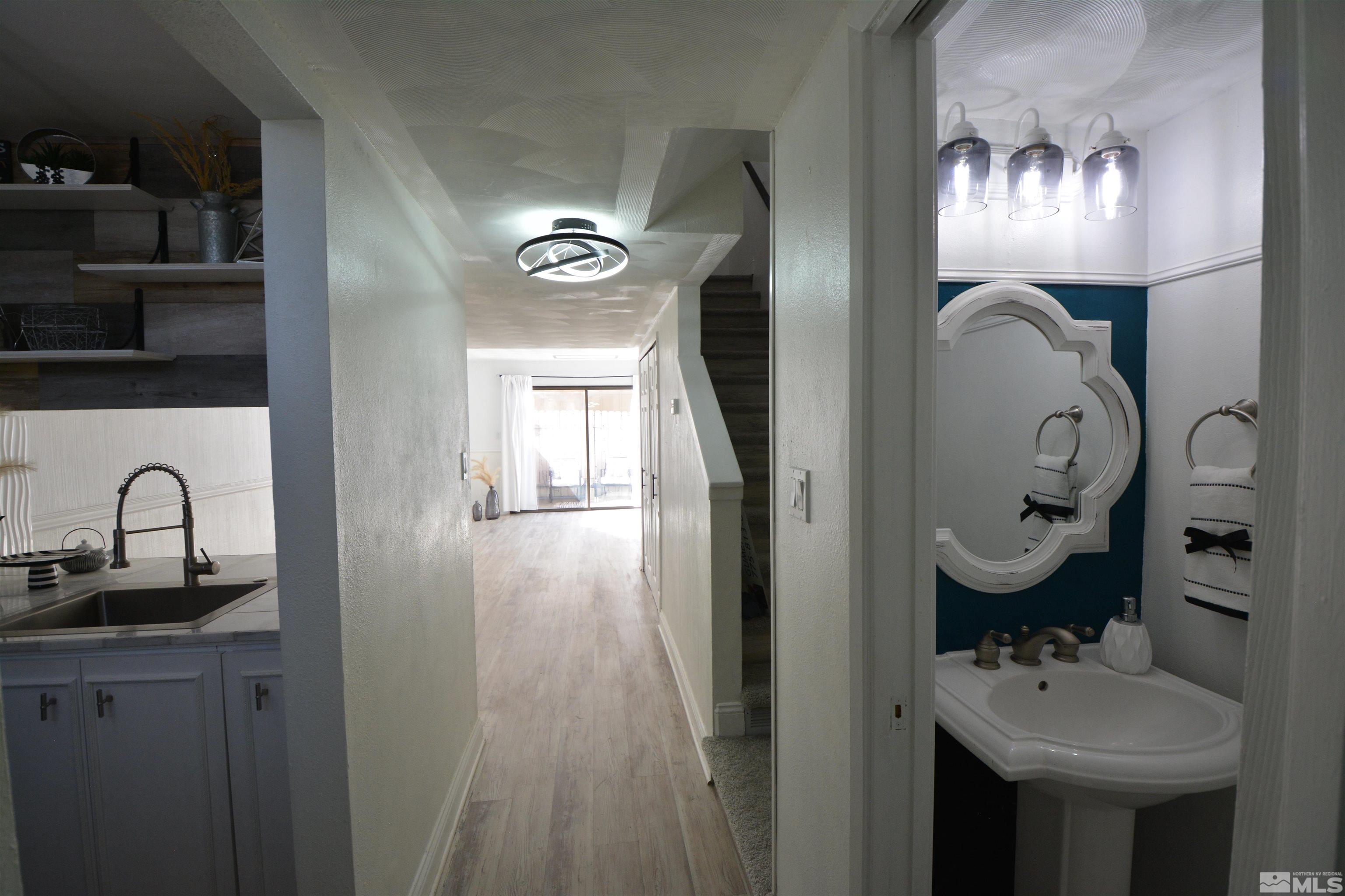 865 Nutmeg Place Reno, NV 89502 - Photo 11 of 39 Photo 11