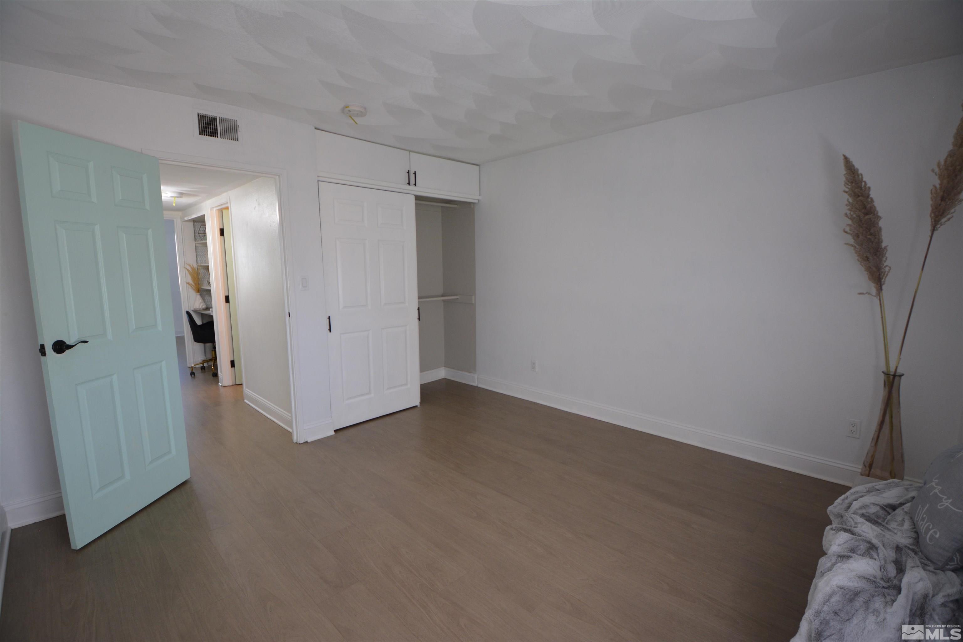 865 Nutmeg Place Reno, NV 89502 - Photo 17 of 39 Photo 17