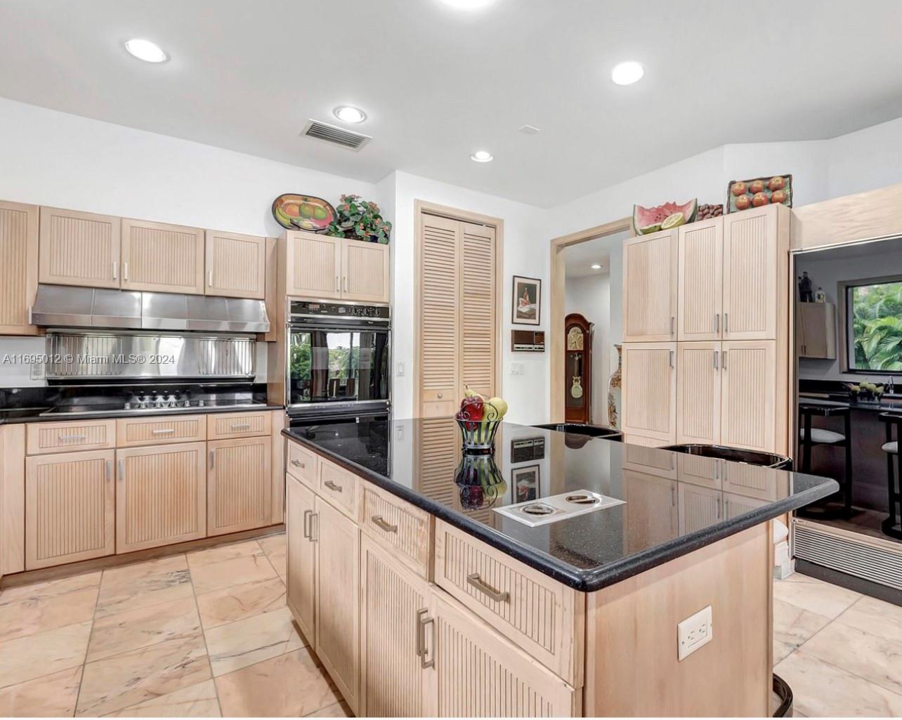 4855 Hunters Way Boca Raton, FL 33434 - Photo 16 of 34