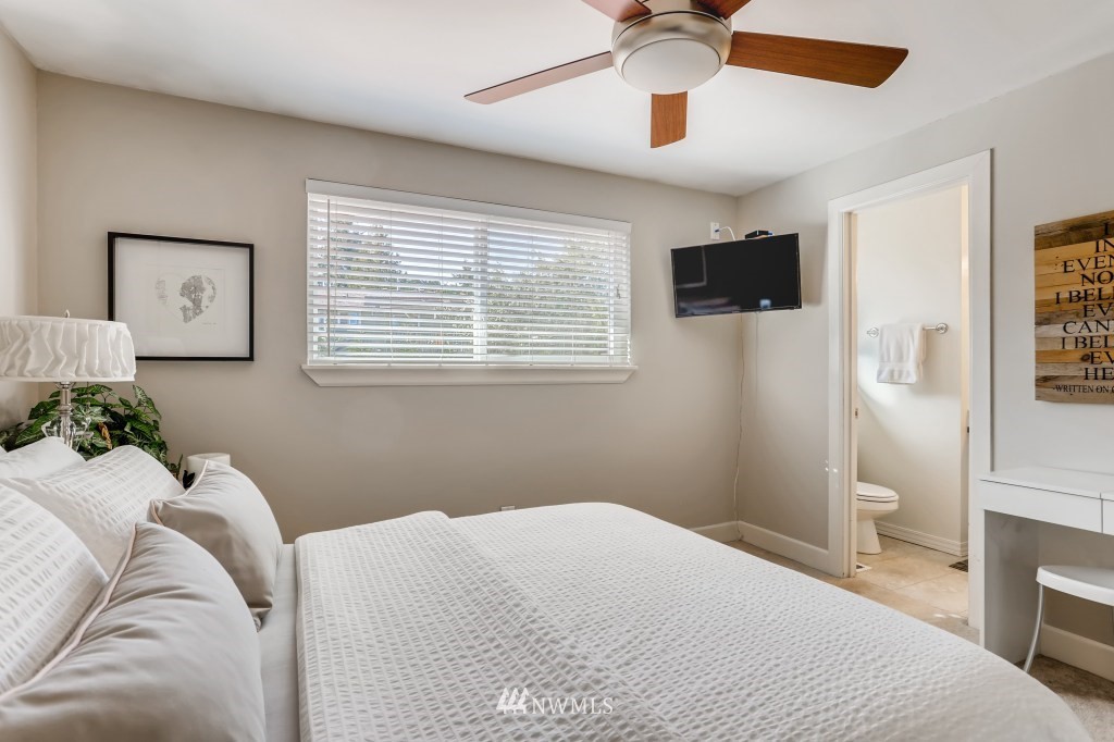 1809 Whitman Avenue Northeast Renton, WA 98059 - Photo 13 of 31 Gallery Image 13