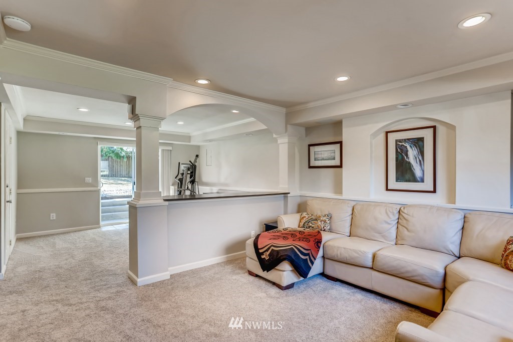 1809 Whitman Avenue Northeast Renton, WA 98059 - Photo 21 of 31 Gallery Image 21