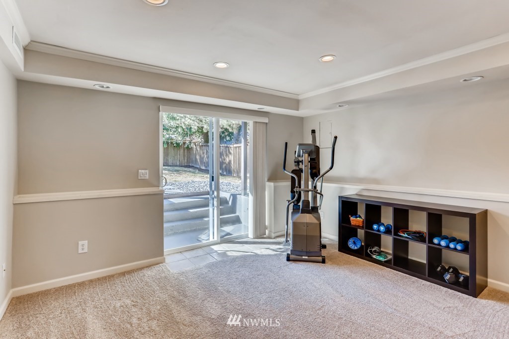 1809 Whitman Avenue Northeast Renton, WA 98059 - Photo 22 of 31 Gallery Image 22