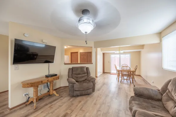 $260,000 | 1068 Serendipity Drive, Aurora, IL 60504