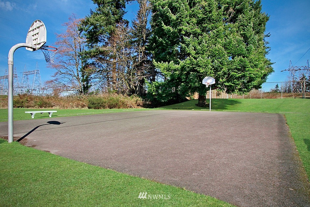 2012 Dayton Court Southeast Renton, WA 98055 - Photo 22 of 22
