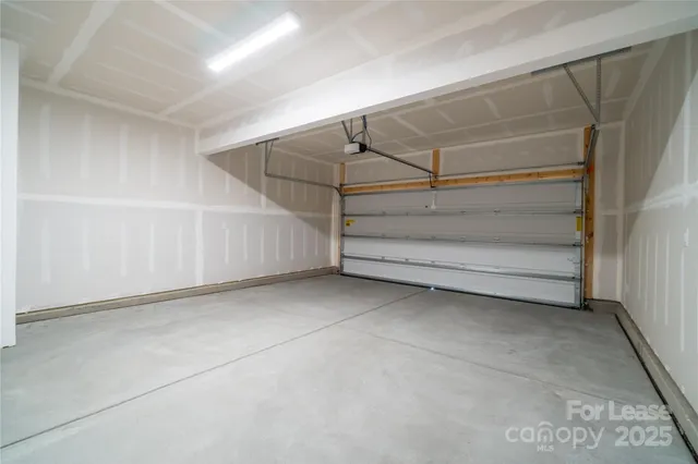 a view of room that has a small space