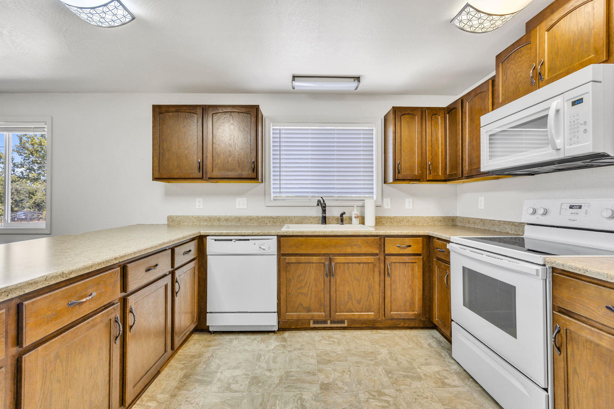 225 Wilson Road Central Point, OR 97502 - Photo 12 of 63 Lots of cupboard space!