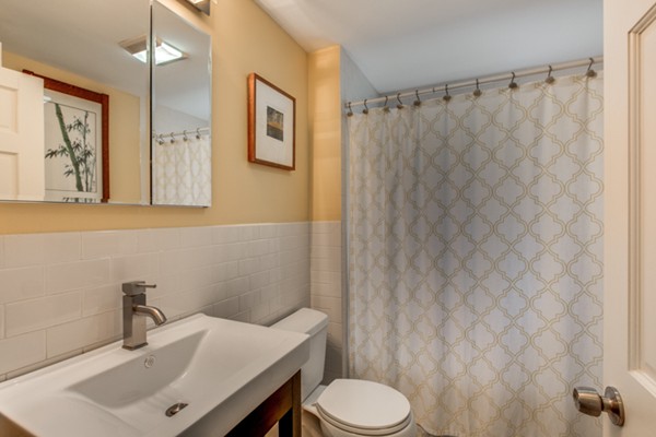 42 Prentice Street Waltham, MA 02451 - Photo 20 of 30 Gallery Image 20