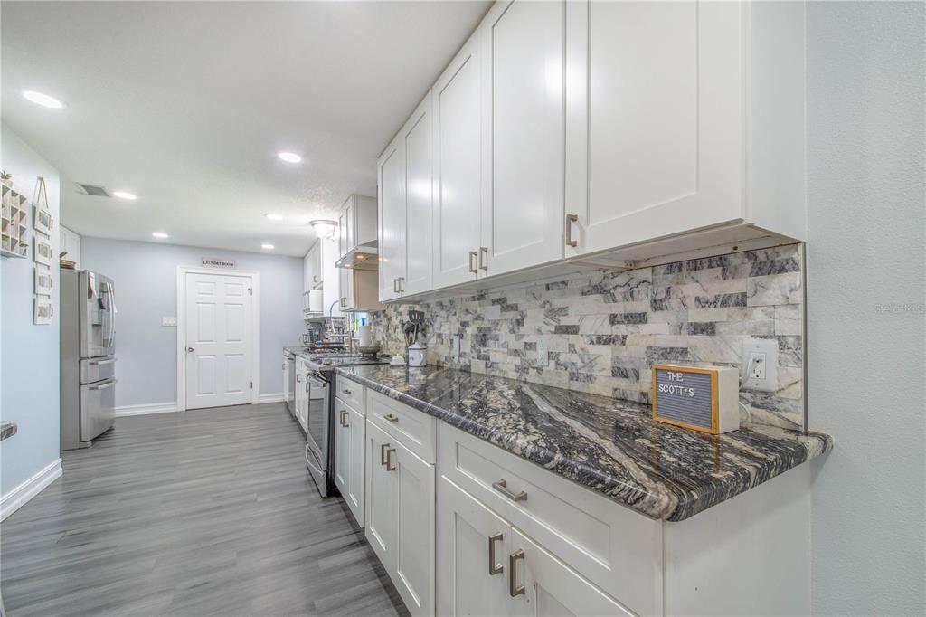 2426 View Way Lakeland, FL 33810 - Photo 13 of 45