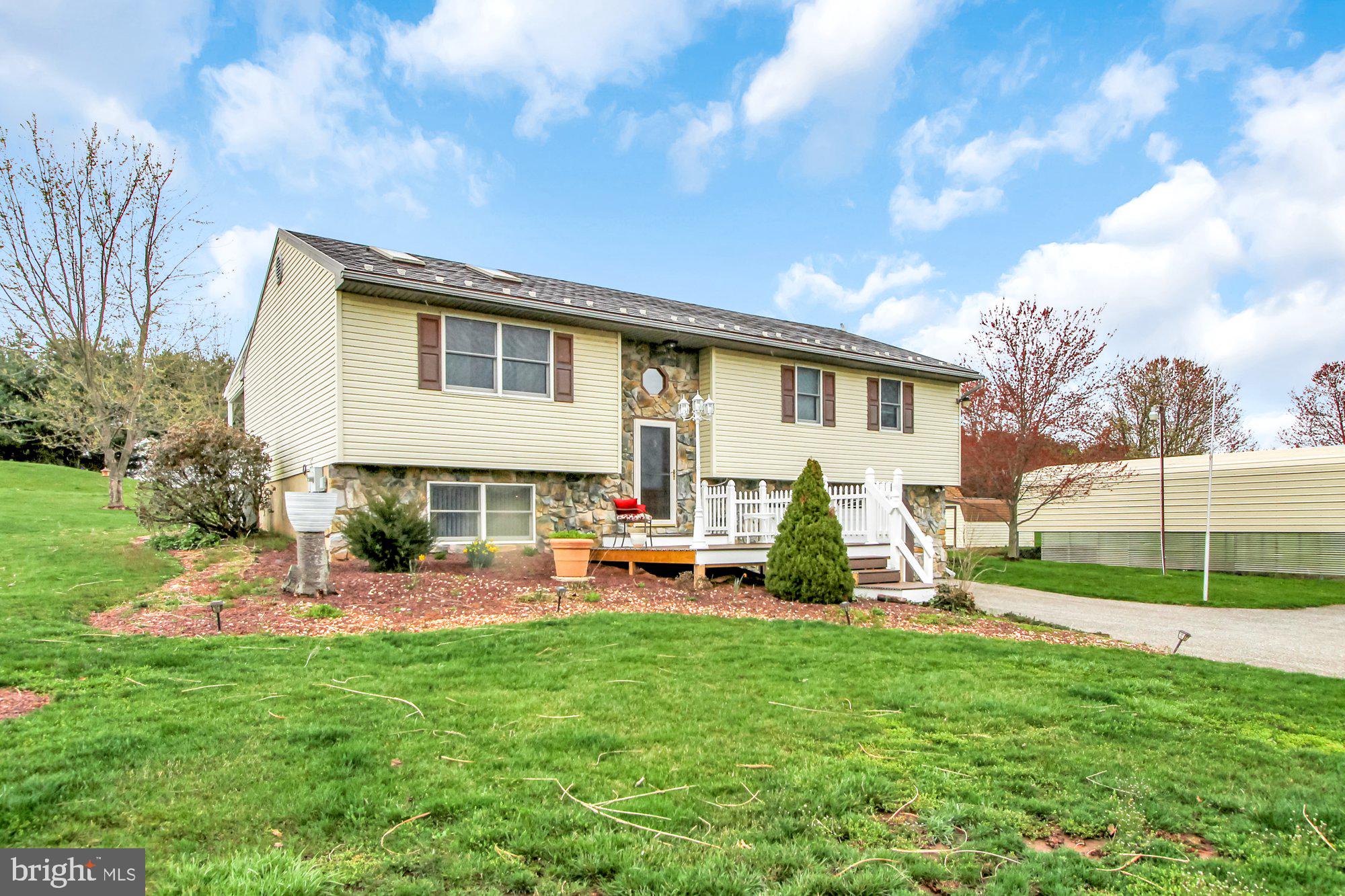 4651 Admire Road Thomasville, PA 17364 - Photo 2 of 29 Gallery Image 2
