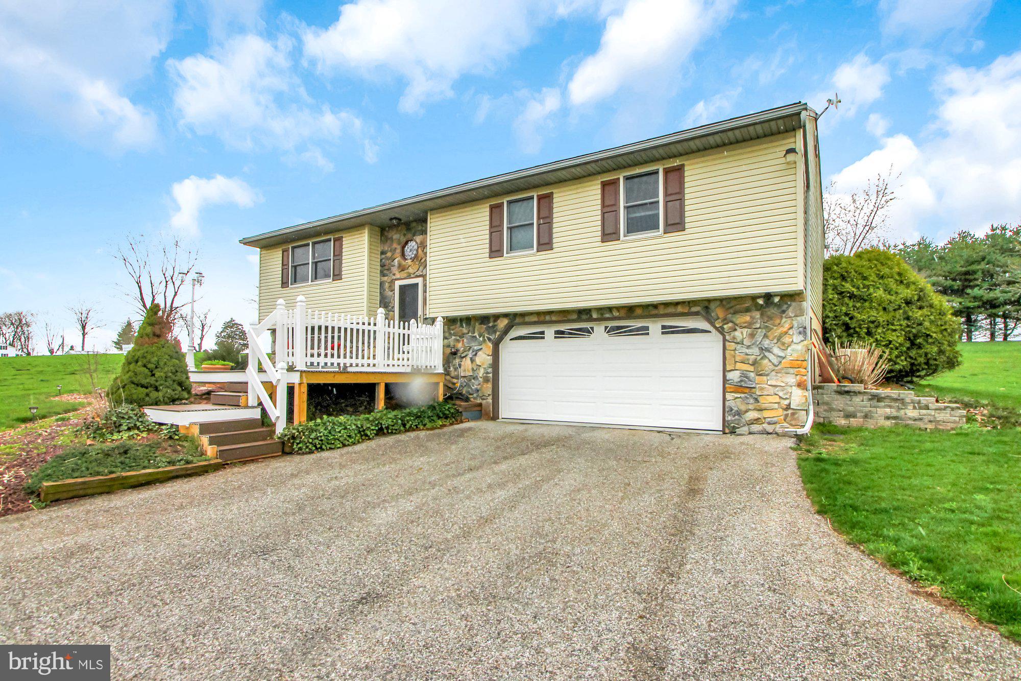 4651 Admire Road Thomasville, PA 17364 - Photo 3 of 29 Gallery Image 3