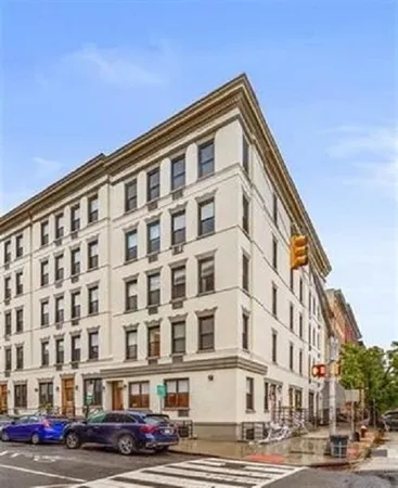 $3,795 | 261 12th Street, Unit 3A, Hoboken, NJ 07030