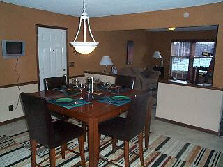 10005 Secor Road Temperance, MI 48182 - Photo 7 of 12 EAT-IN KITCHEN SPACE