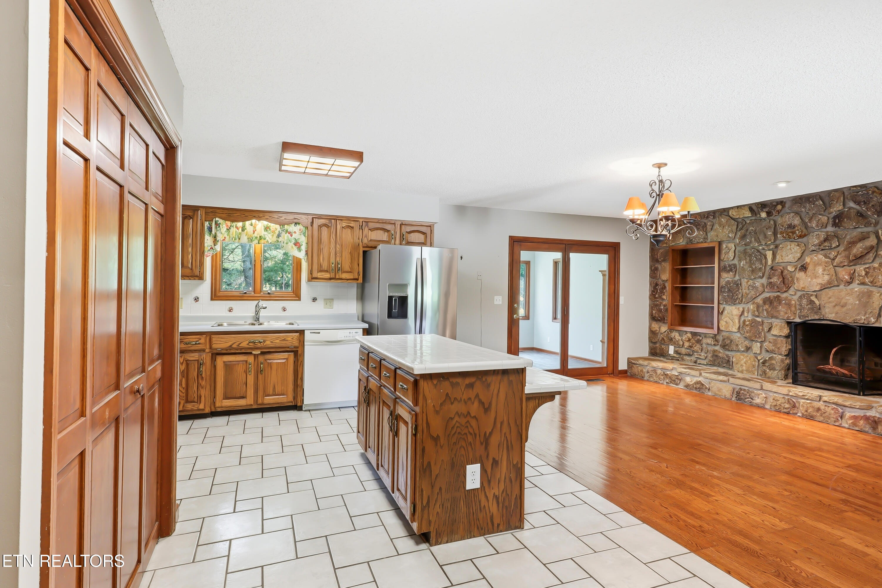 327 Sandy Lane Townsend, TN 37882 - Photo 11 of 53 FINAL-9