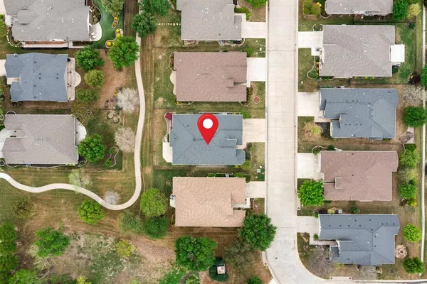 $575,000 | 9505 Rivercrest Drive, Denton, TX 76207