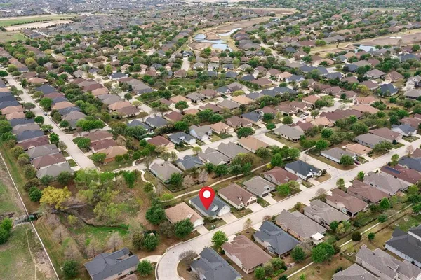 $575,000 | 9505 Rivercrest Drive, Denton, TX 76207