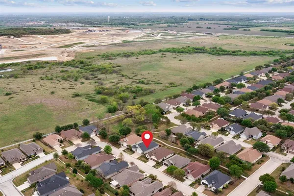 $575,000 | 9505 Rivercrest Drive, Denton, TX 76207