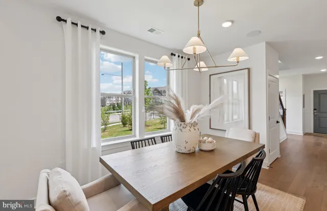 $724,990 | 6152 Amber Lane, Unit 2, Haymarket, VA 20169