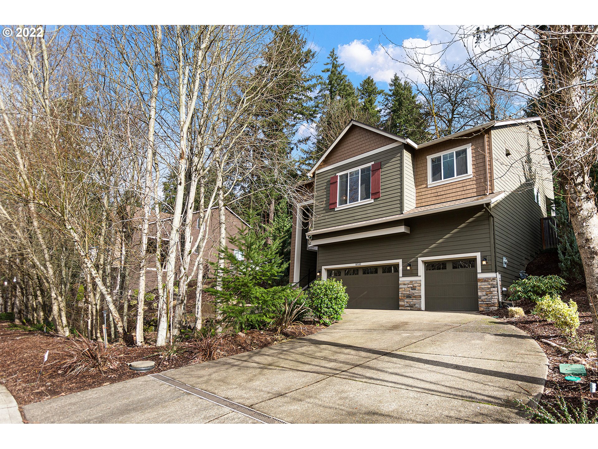 18582 Bryant Road Lake Oswego, OR 97034 - Photo 1 of 30 Gallery Image 1