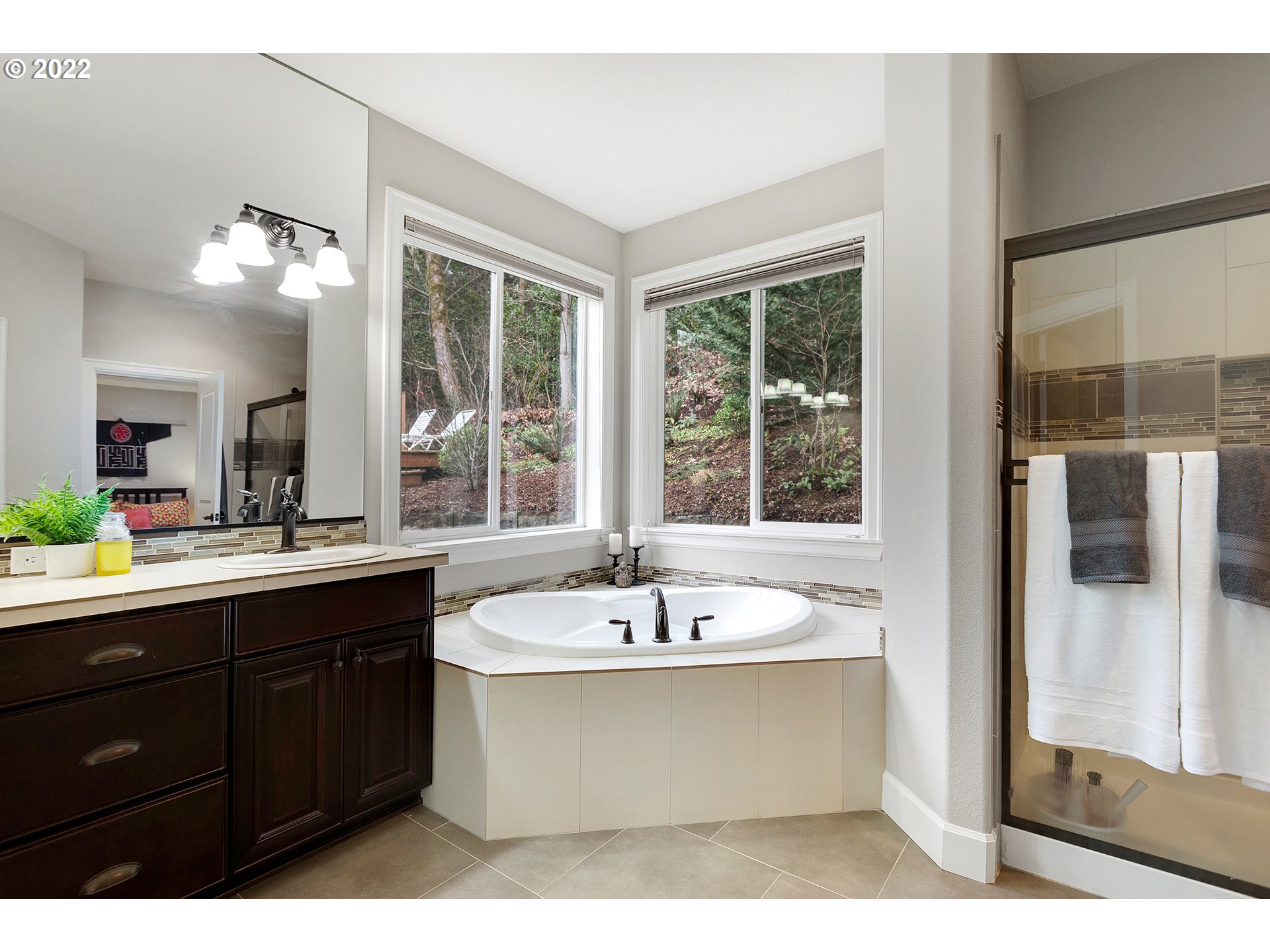 18582 Bryant Road Lake Oswego, OR 97034 - Photo 17 of 30 Gallery Image 17