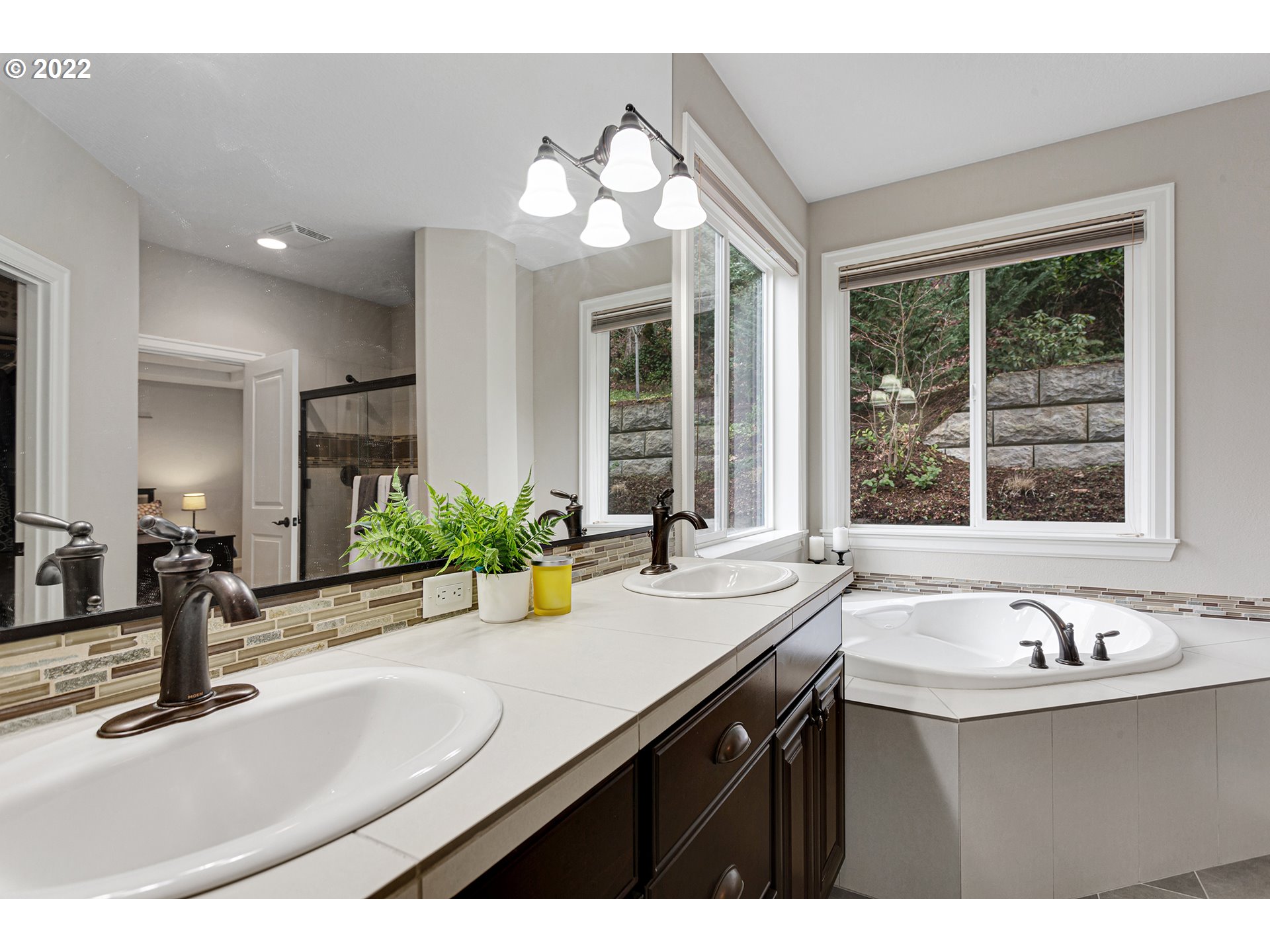 18582 Bryant Road Lake Oswego, OR 97034 - Photo 18 of 30 Gallery Image 18