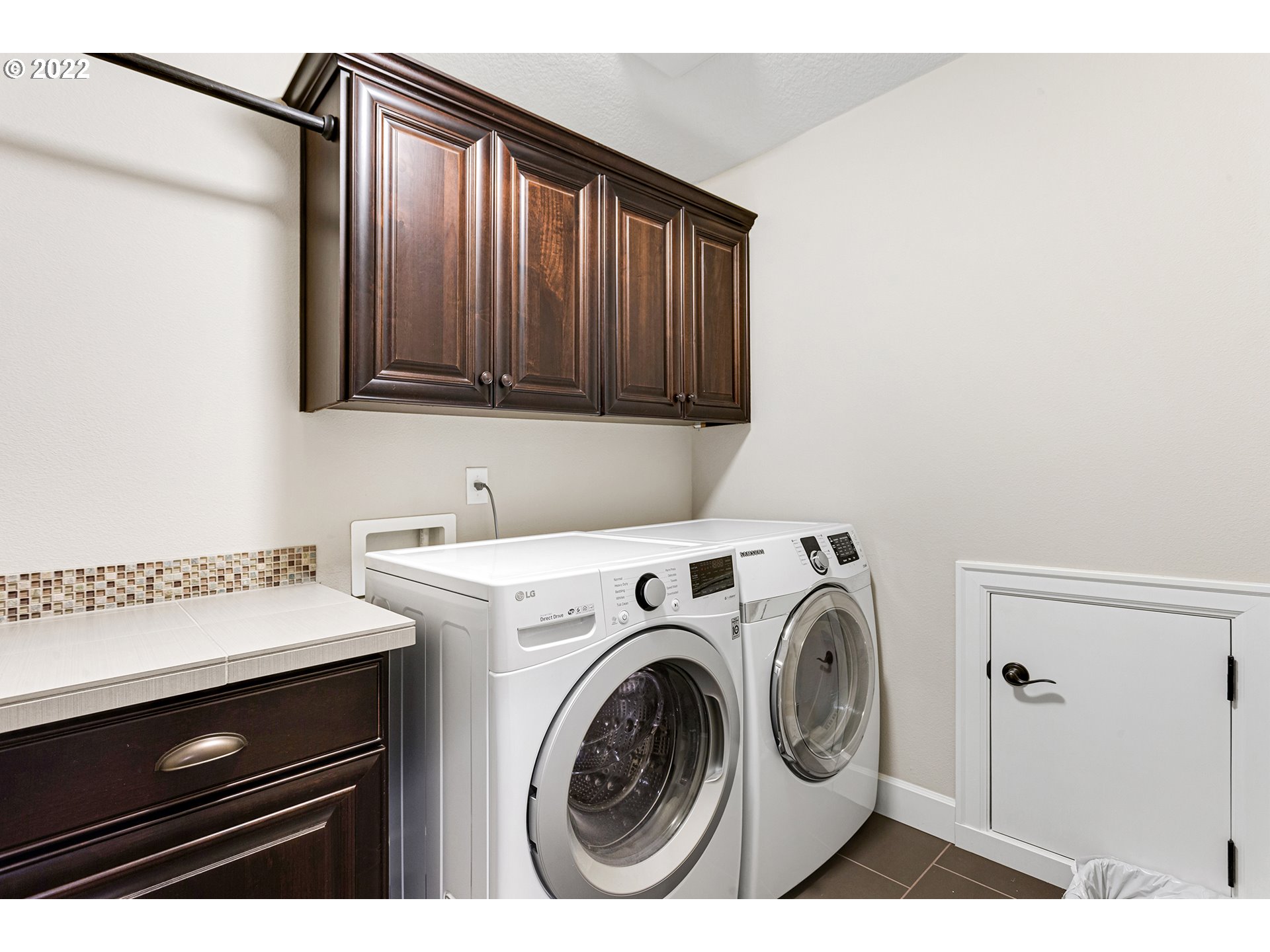 18582 Bryant Road Lake Oswego, OR 97034 - Photo 26 of 30 Gallery Image 26