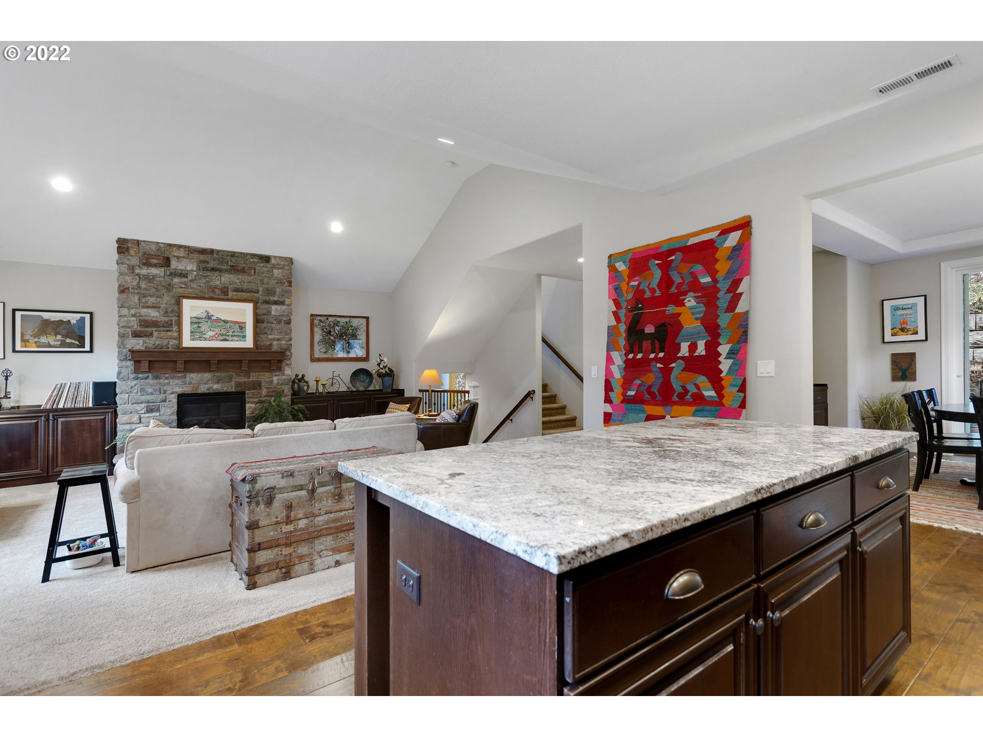 18582 Bryant Road Lake Oswego, OR 97034 - Photo 10 of 30 Gallery Image 10