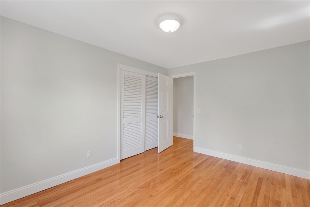 26 Andover Road Longmeadow, MA 01106 - Photo 19 of 36