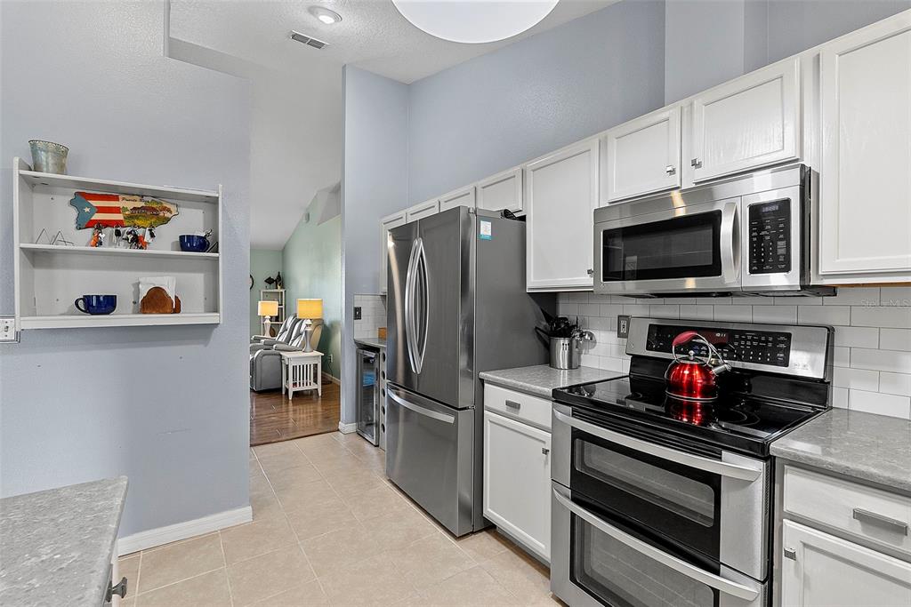 10828 Crescent Ridge Loop Clermont, FL 34711 - Photo 10 of 29 Gallery Image 10