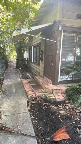 $2,395 | 2430 Southwest 25th Terrace, Unit A, Miami, FL 33133