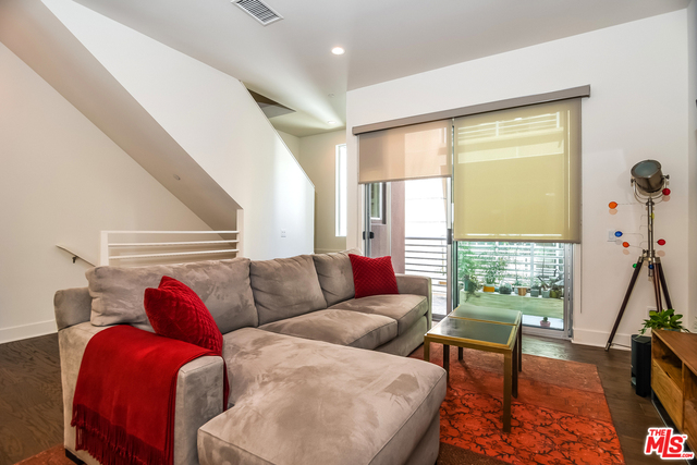 2209 Polyscope Place Los Angeles, CA 90026 - Photo 7 of 30