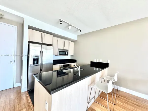 $3,250 | 1111 Southwest 1st Avenue, Unit 3524N, Miami, FL 33130