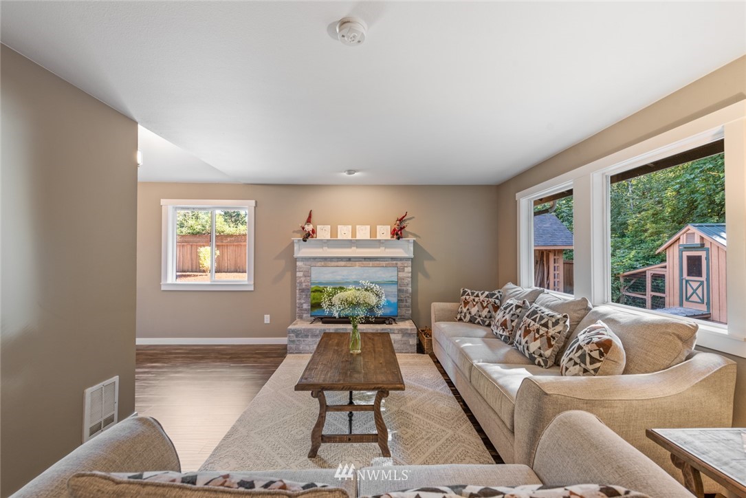 23504 19th Avenue Southeast, Unit A Bothell, WA 98021 - Photo 3 of 23