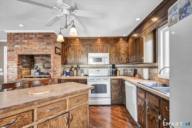 $499,900 | 89 Merriman Road, Wethersfield, CT 06109