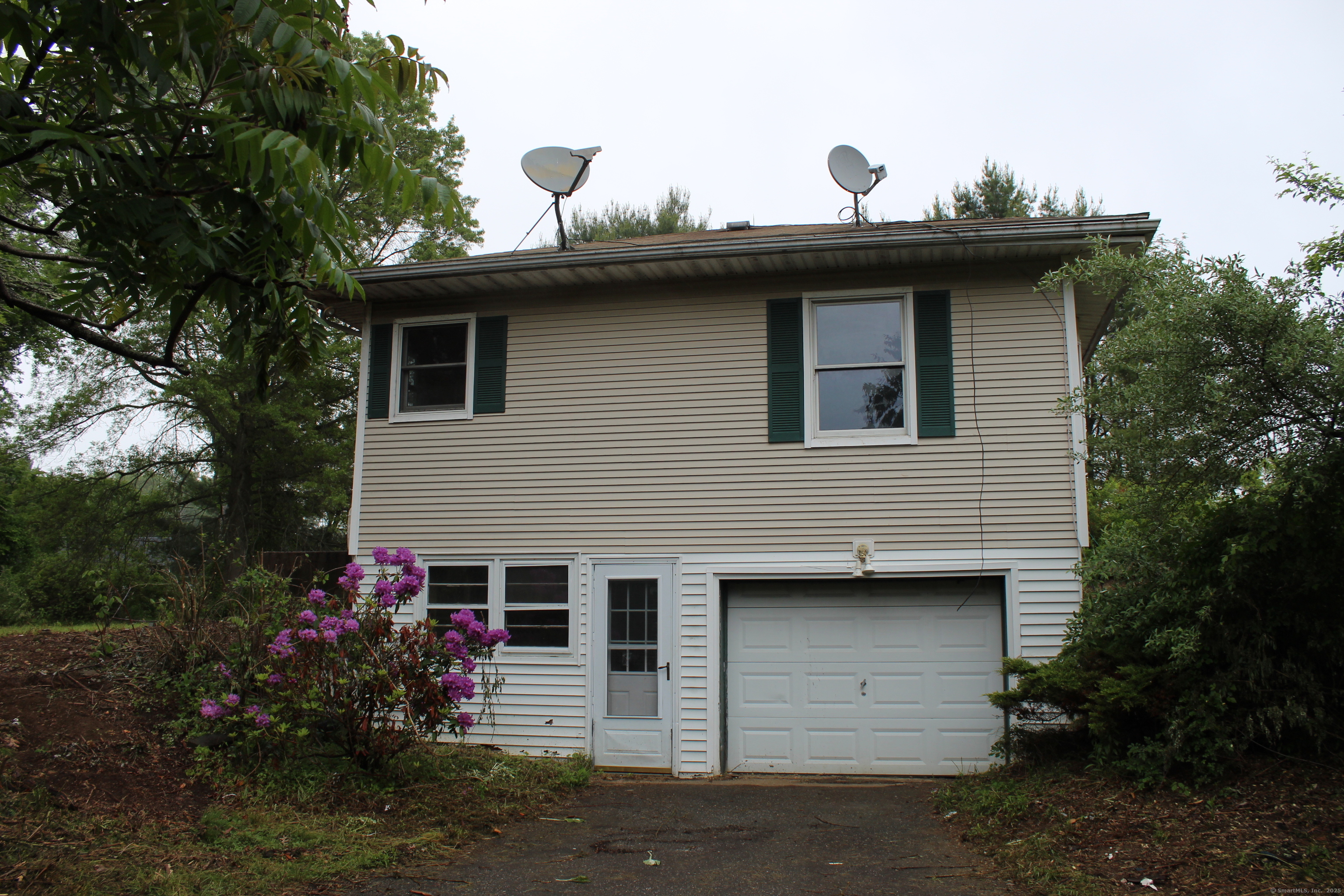 65 Wellswood Road Hebron, CT 06231 - Photo 2 of 11