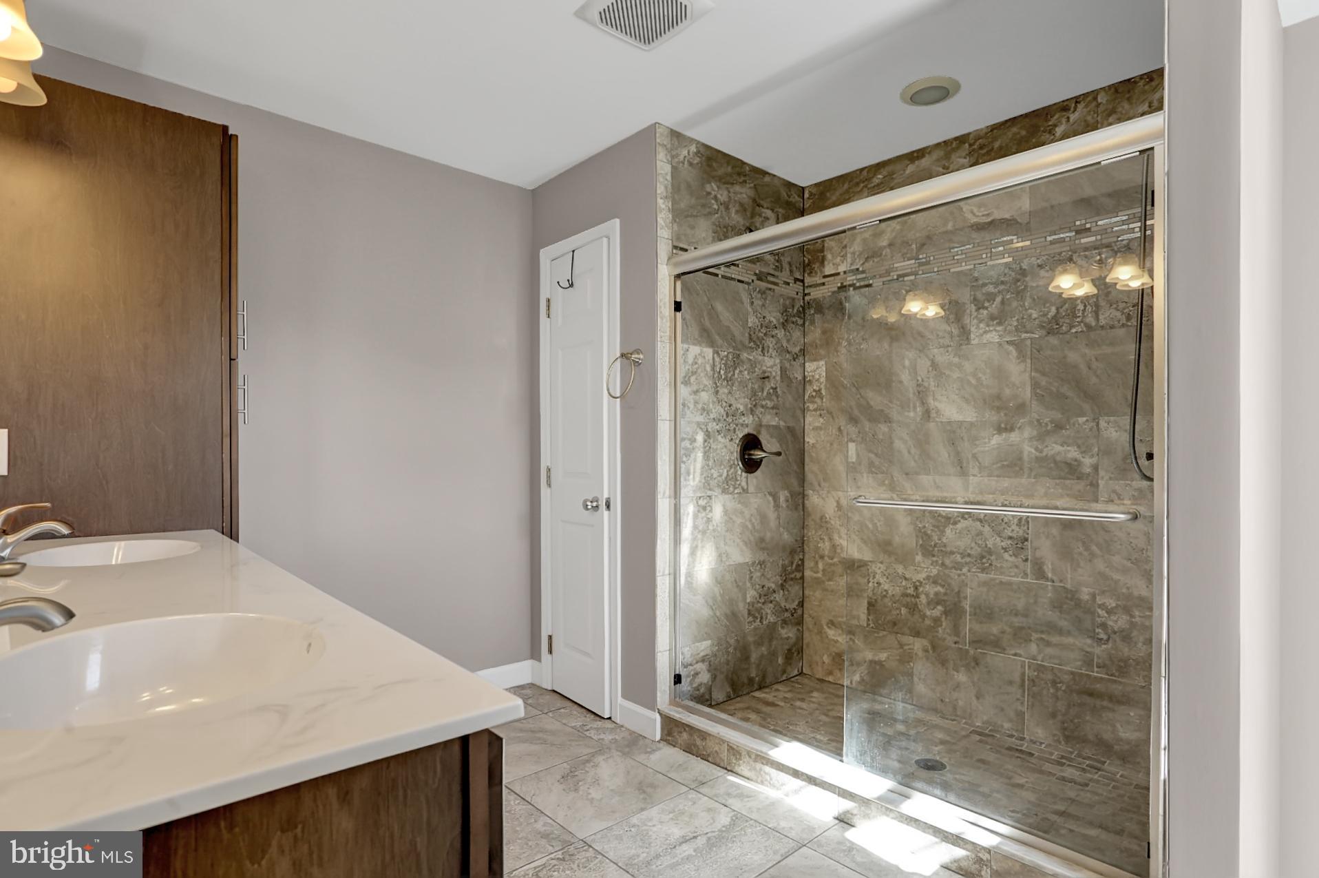 1070 Shelbourne Road Reading, PA 19606 - Photo 31 of 35 Master Bath
