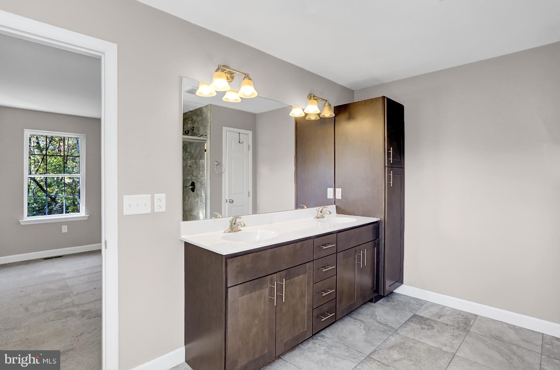 1070 Shelbourne Road Reading, PA 19606 - Photo 33 of 35 Master Bath