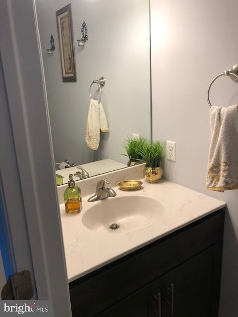 1070 Shelbourne Road Reading, PA 19606 - Photo 10 of 35 Kitchen