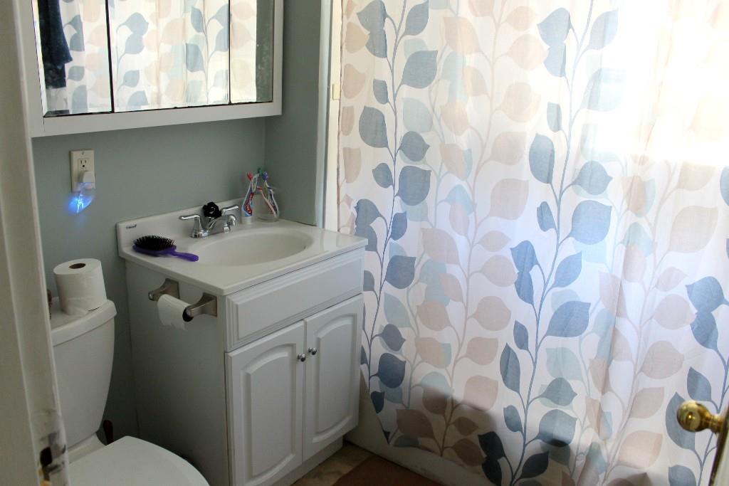 137 Pool Street Biddeford, ME 04005 - Photo 6 of 13 Unit 3 Bathroom