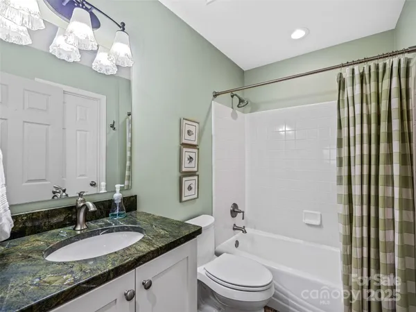 $725,000 | 73 Ridgetop Circle, Unit 303, Brevard, NC 28712