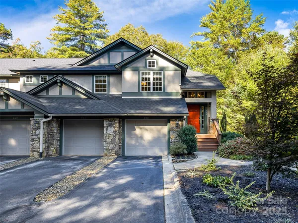 $725,000 | 73 Ridgetop Circle, Unit 303, Brevard, NC 28712