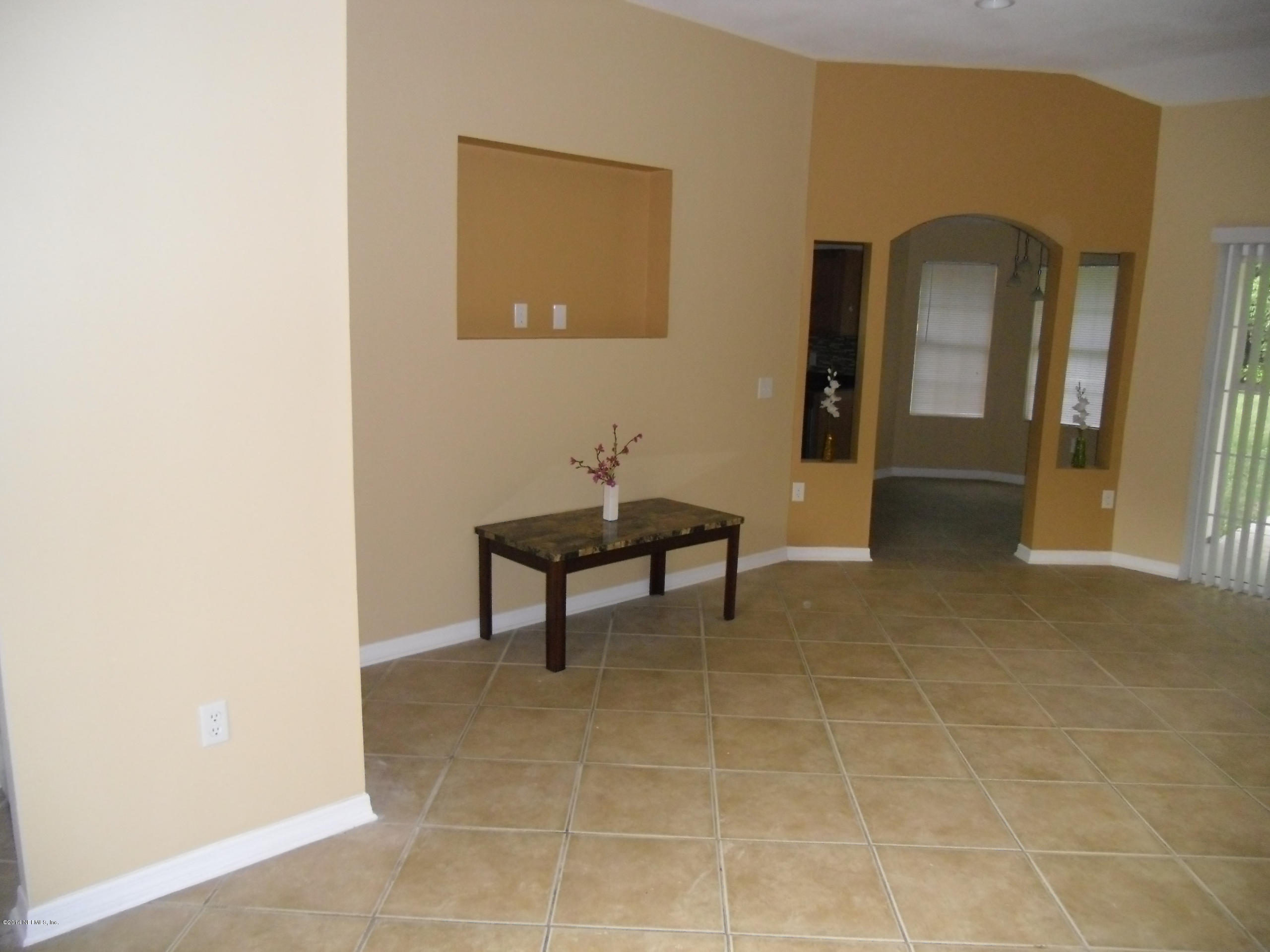 4221 Spring Park Road Jacksonville, FL 32207 - Photo 4 of 56 CIMG7794