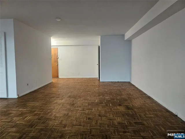 $139,900 | 2185 Lemoine Avenue, Unit 3C, Fort Lee, NJ 07024