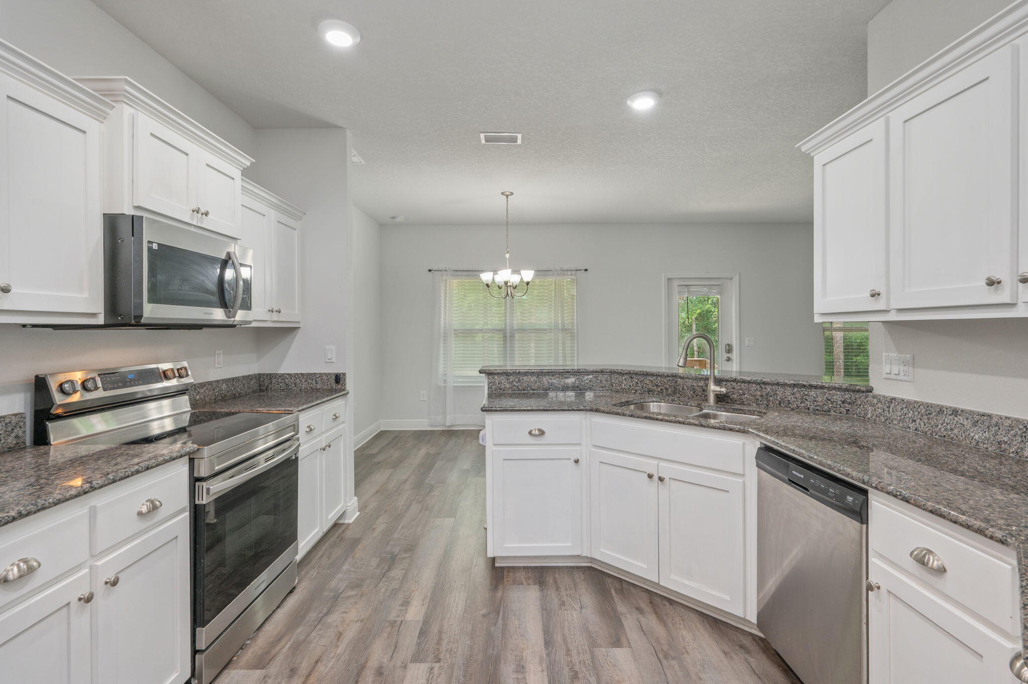 5737 Marigold Loop Crestview, FL 32539 - Photo 13 of 37 Kitchen to dining