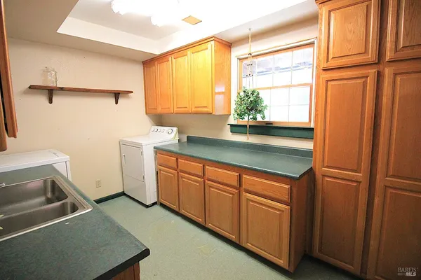 $950,000 | 8551 Windy Ridge Trail, Winters, CA 95694