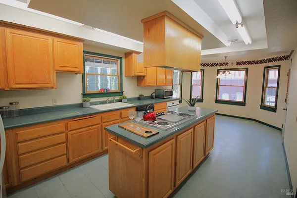 $950,000 | 8551 Windy Ridge Trail, Winters, CA 95694