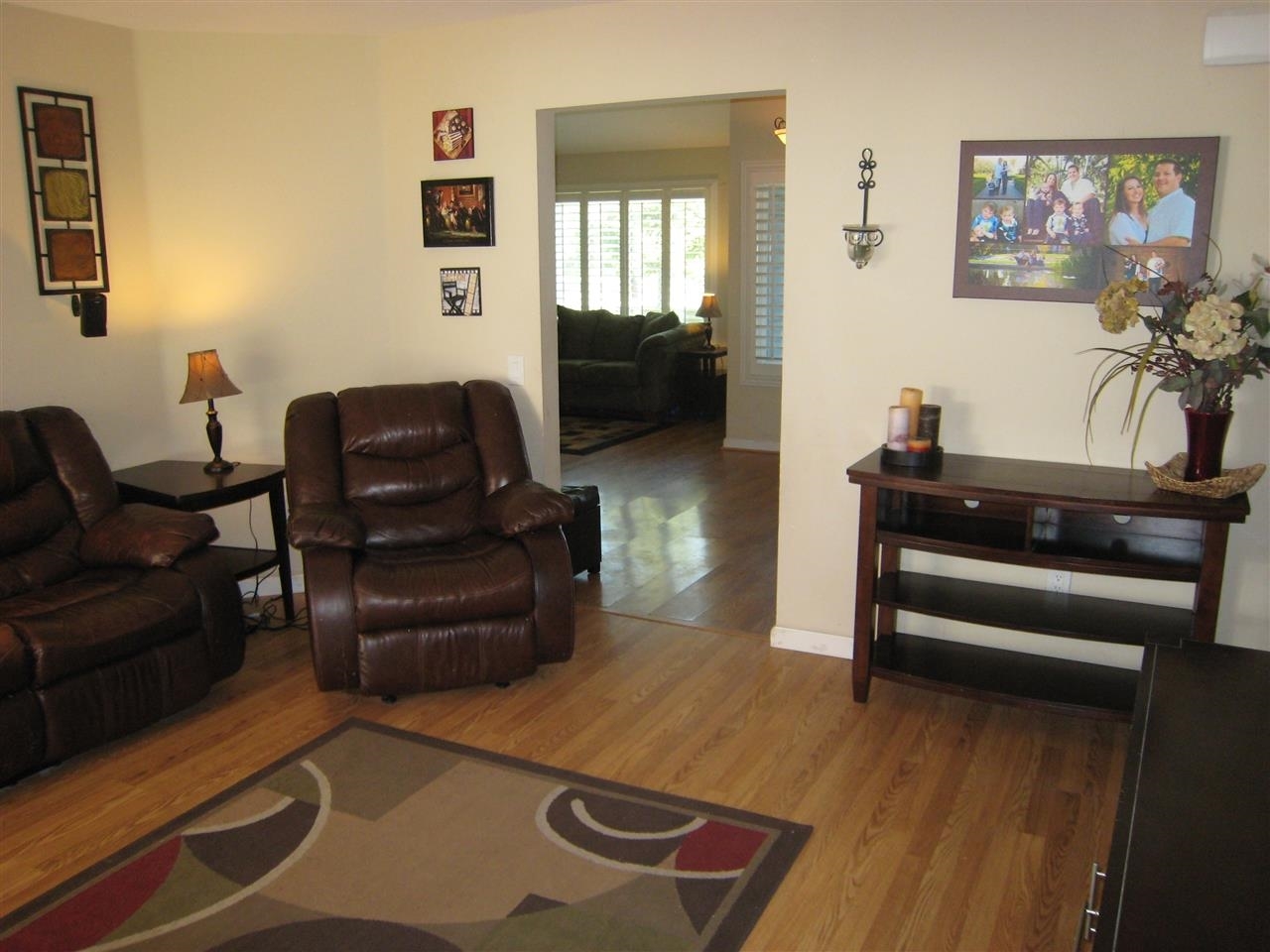 1418 Henshaw Road Oceanside, CA 92056 - Photo 11 of 25 Looking into the Great Room.