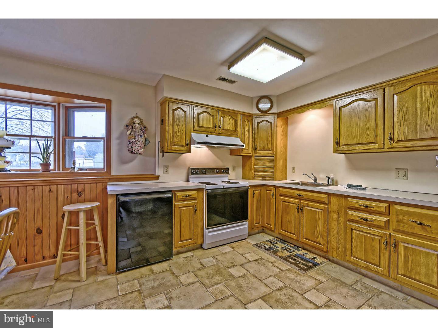 404 Doerrmann Drive Mickleton, NJ 08056 - Photo 20 of 25 Kitchen