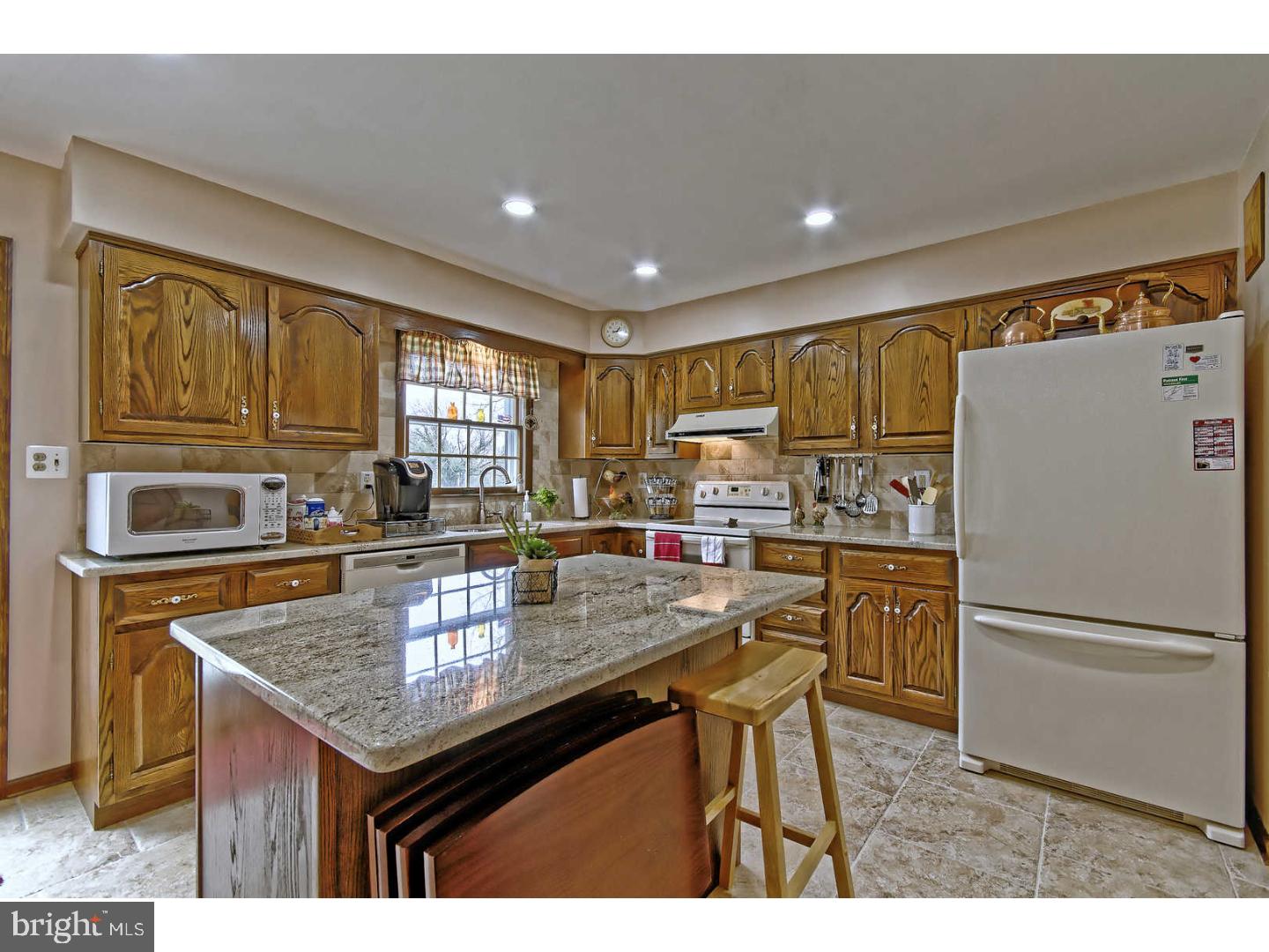 404 Doerrmann Drive Mickleton, NJ 08056 - Photo 8 of 25 Kitchen